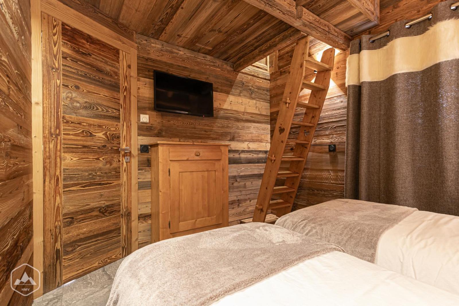 Chalet Les Cocales Residence Sejour Et Nuitees B&B - Appartement Pin Cembro Bessans Exterior photo